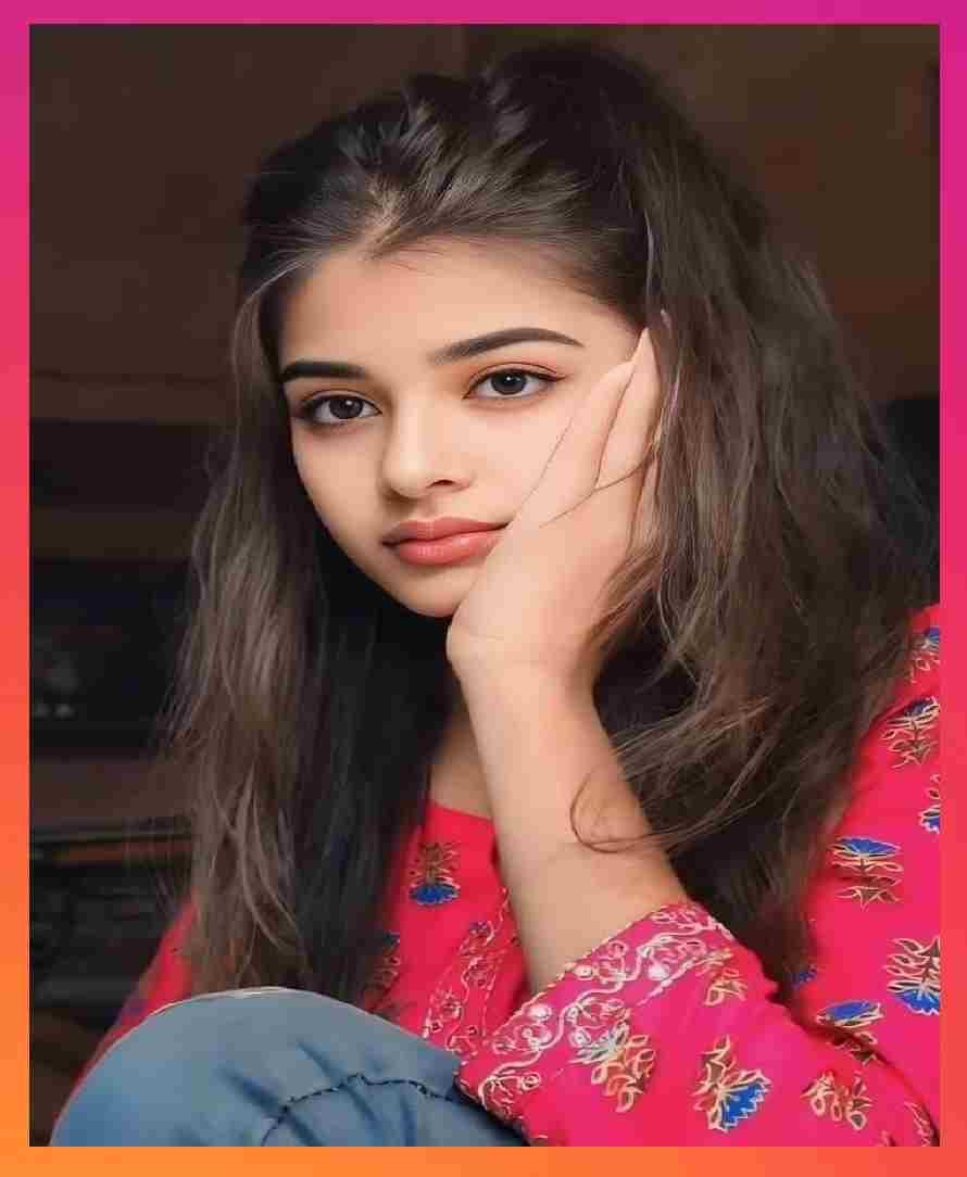 Beautiful Cute Simple Girl Pic