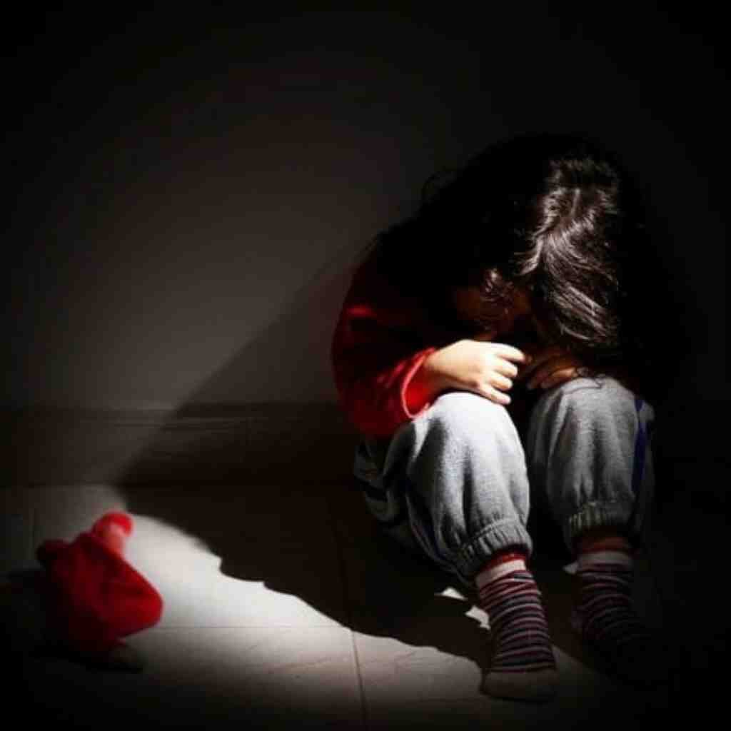 Girl Single WhatsApp DP