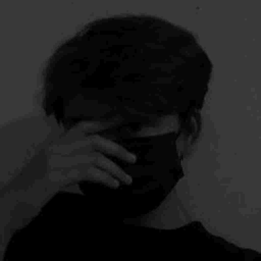 Hidden Face Single Instagram DP Boy