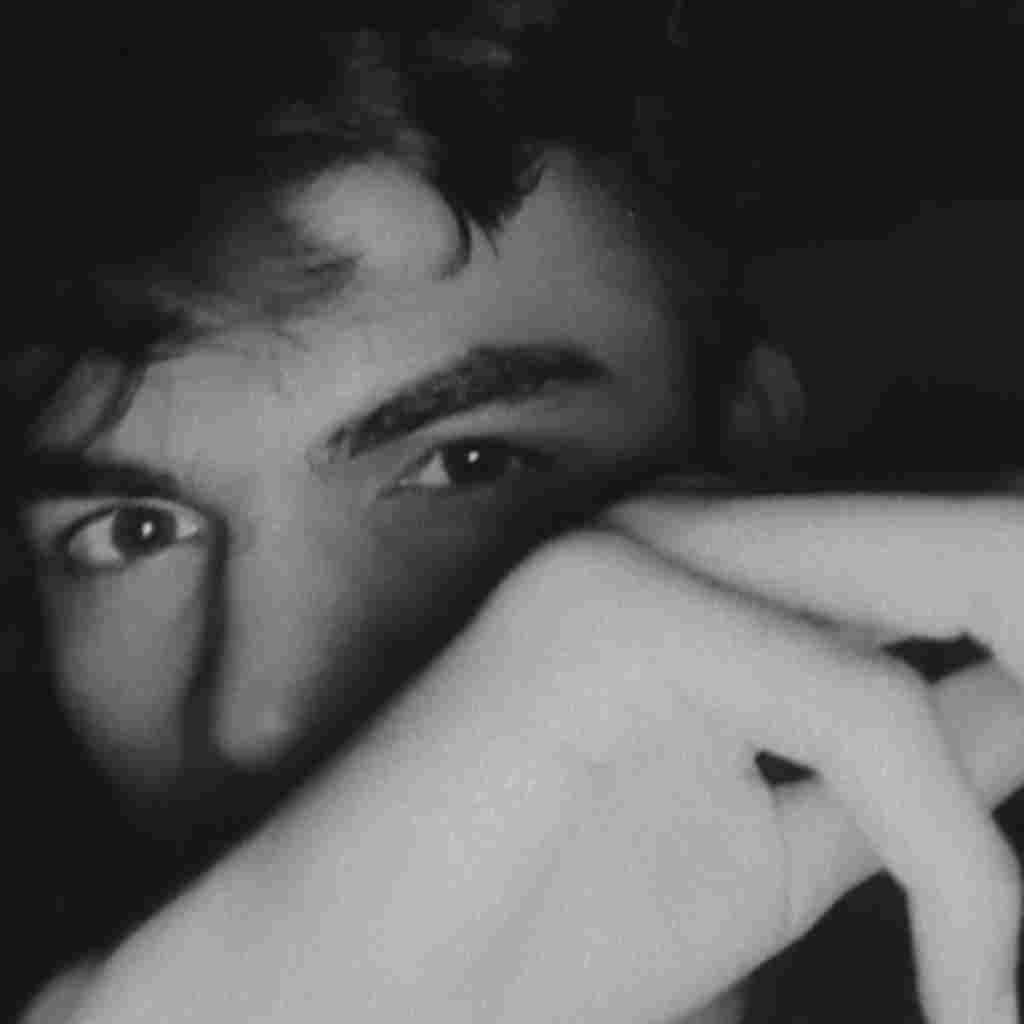 Hidden Face Single Instagram DP Boy