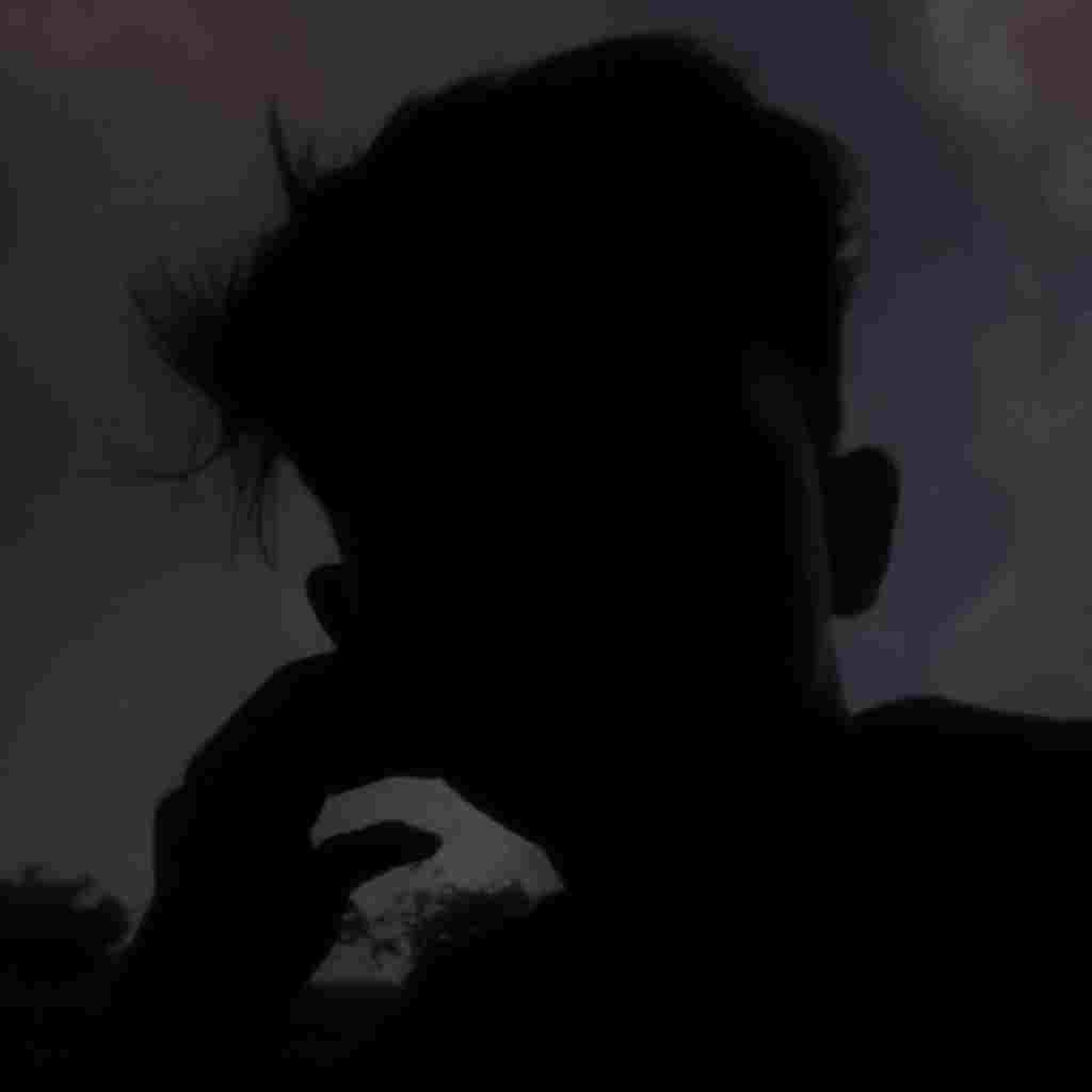 Hidden Face Single Instagram DP Boy