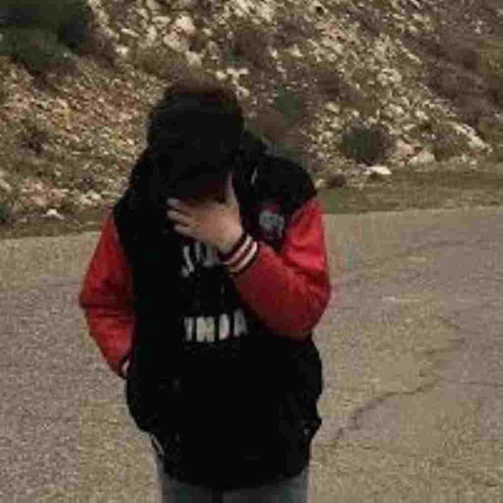 Hidden Face Single Instagram DP Boy