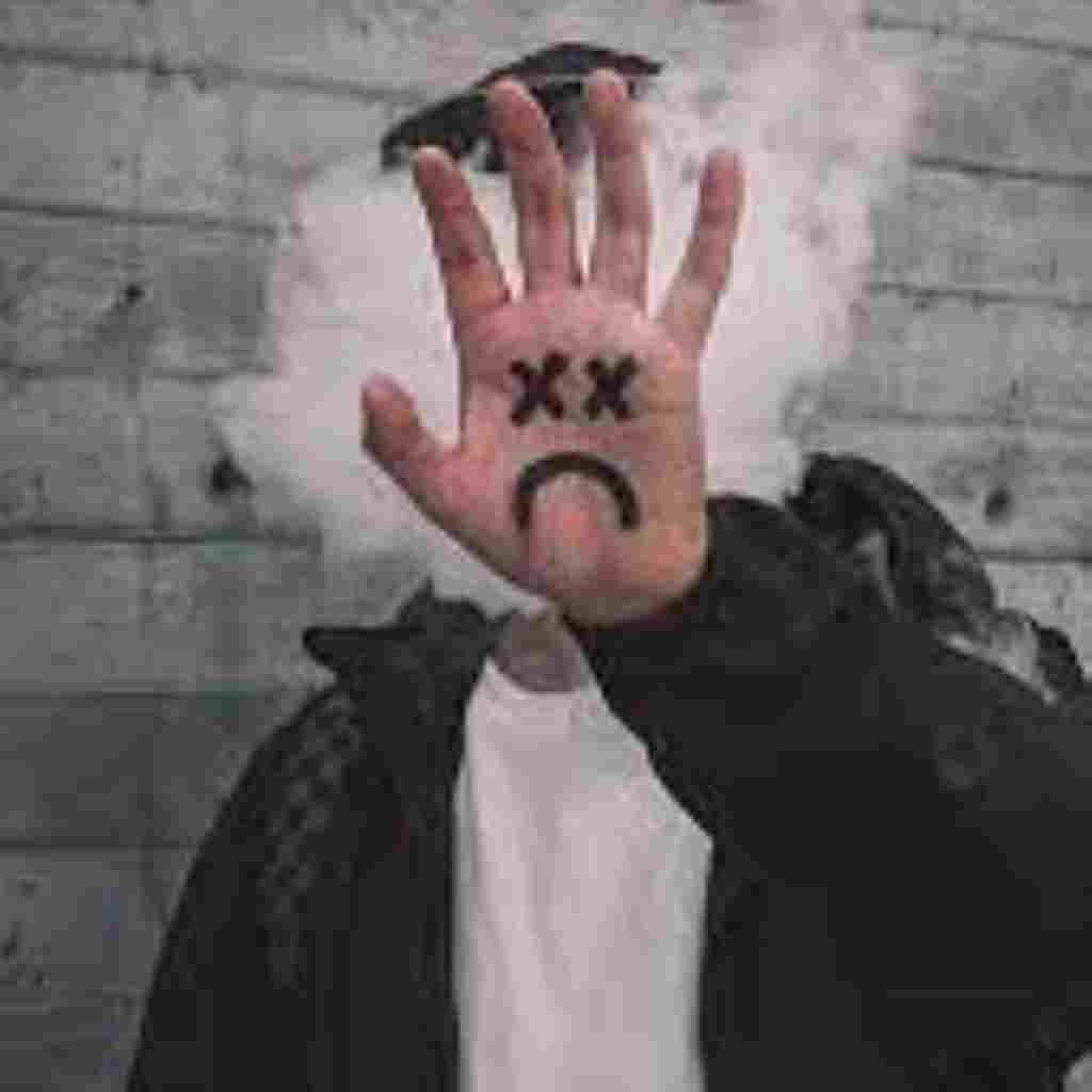 Hidden Face Single Instagram DP Boy