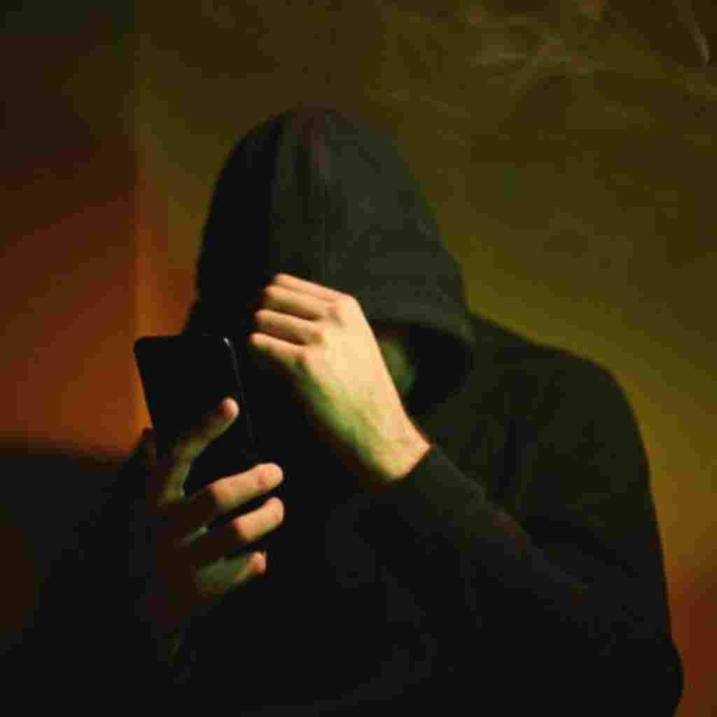 Hidden Face Single Instagram DP Boy