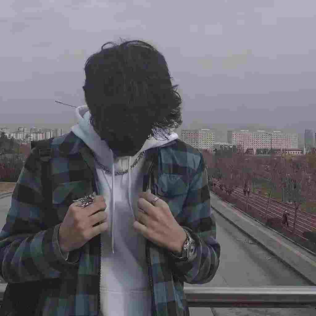 Hidden Face Single Instagram DP Boy