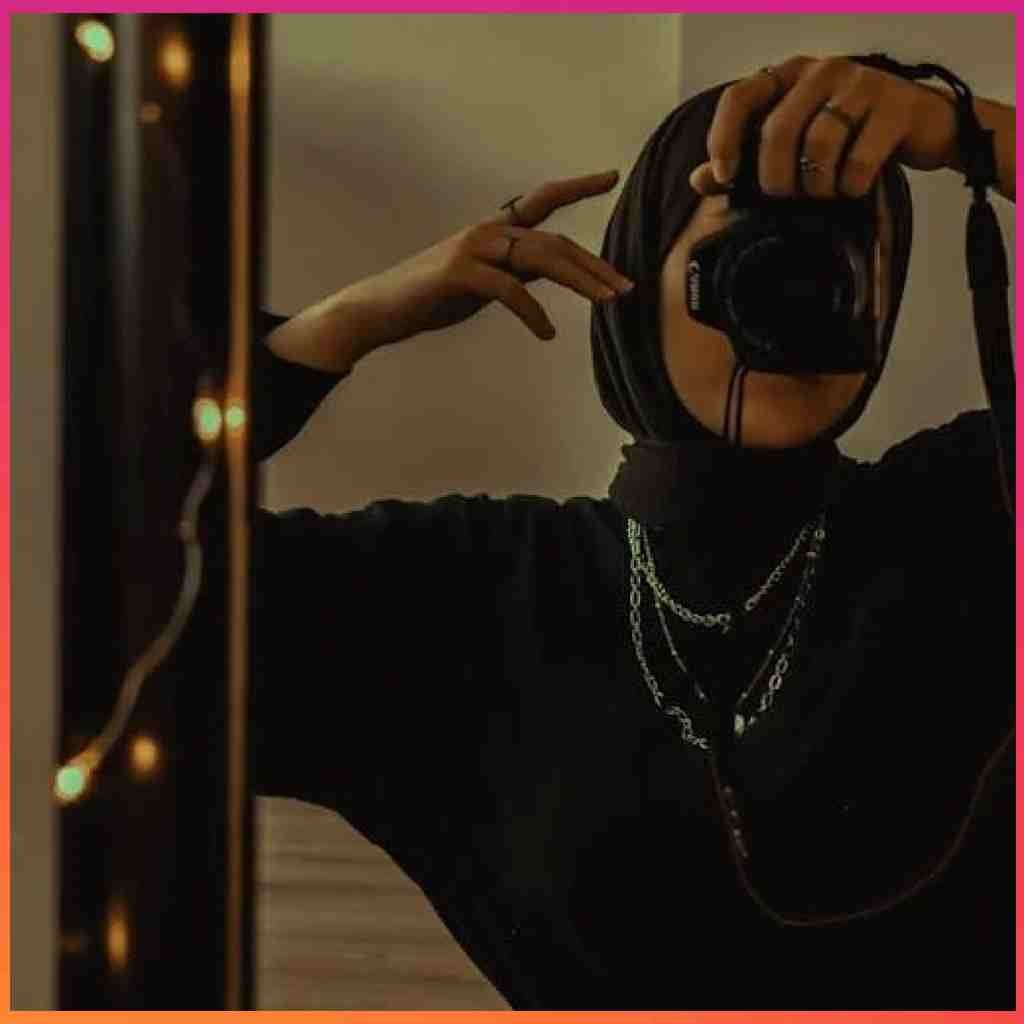 Hijab Girl Hide Face Pic