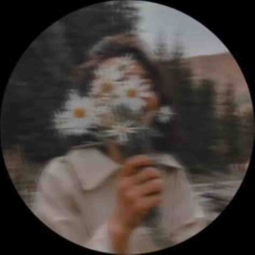 WhatsApp DP For Girls