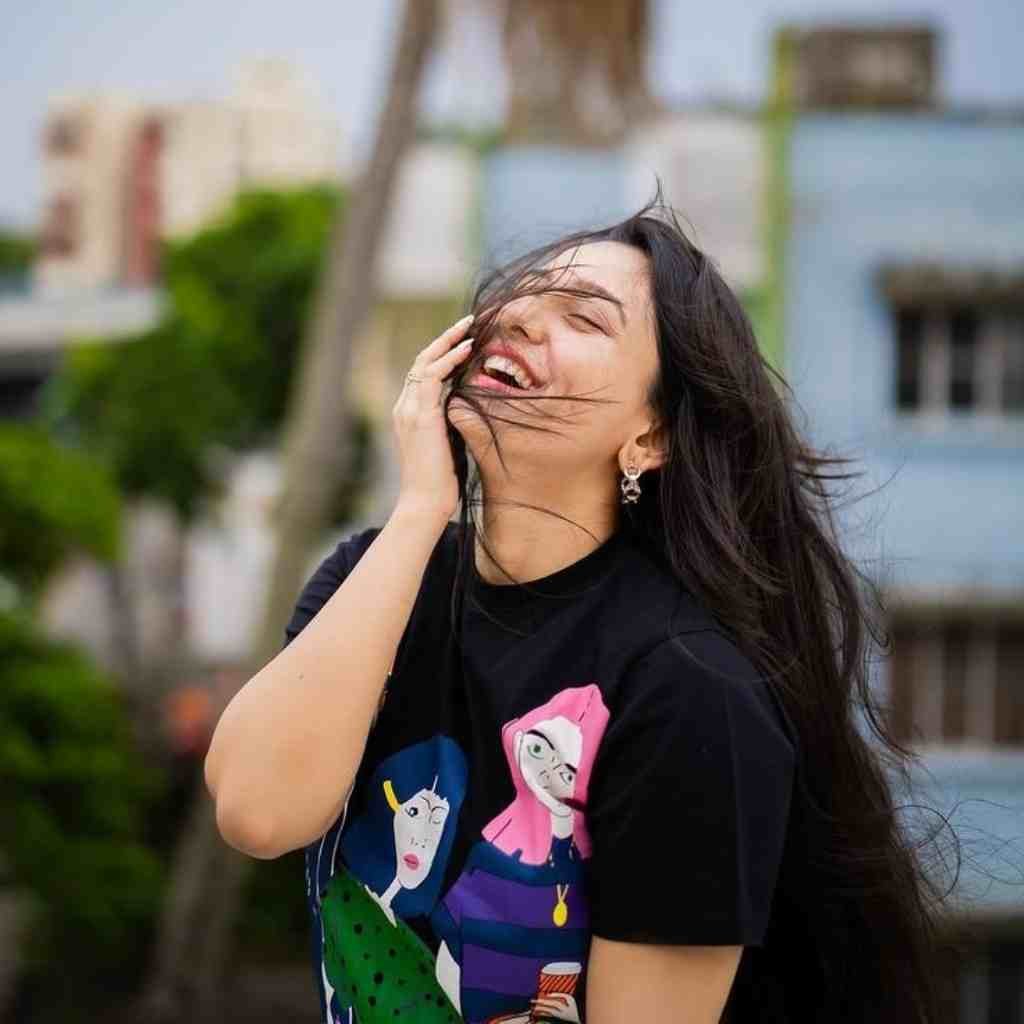 WhatsApp DP for Girls Attitude